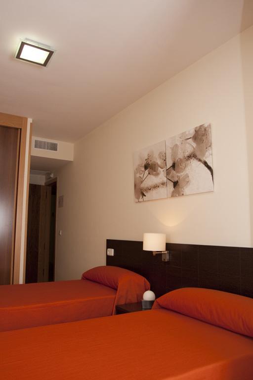 Hostal Granado Μαδρίτη Εξωτερικό φωτογραφία