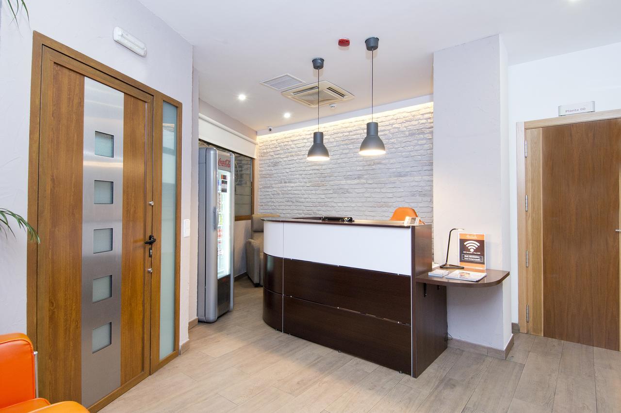 Hostal Granado Μαδρίτη Εξωτερικό φωτογραφία