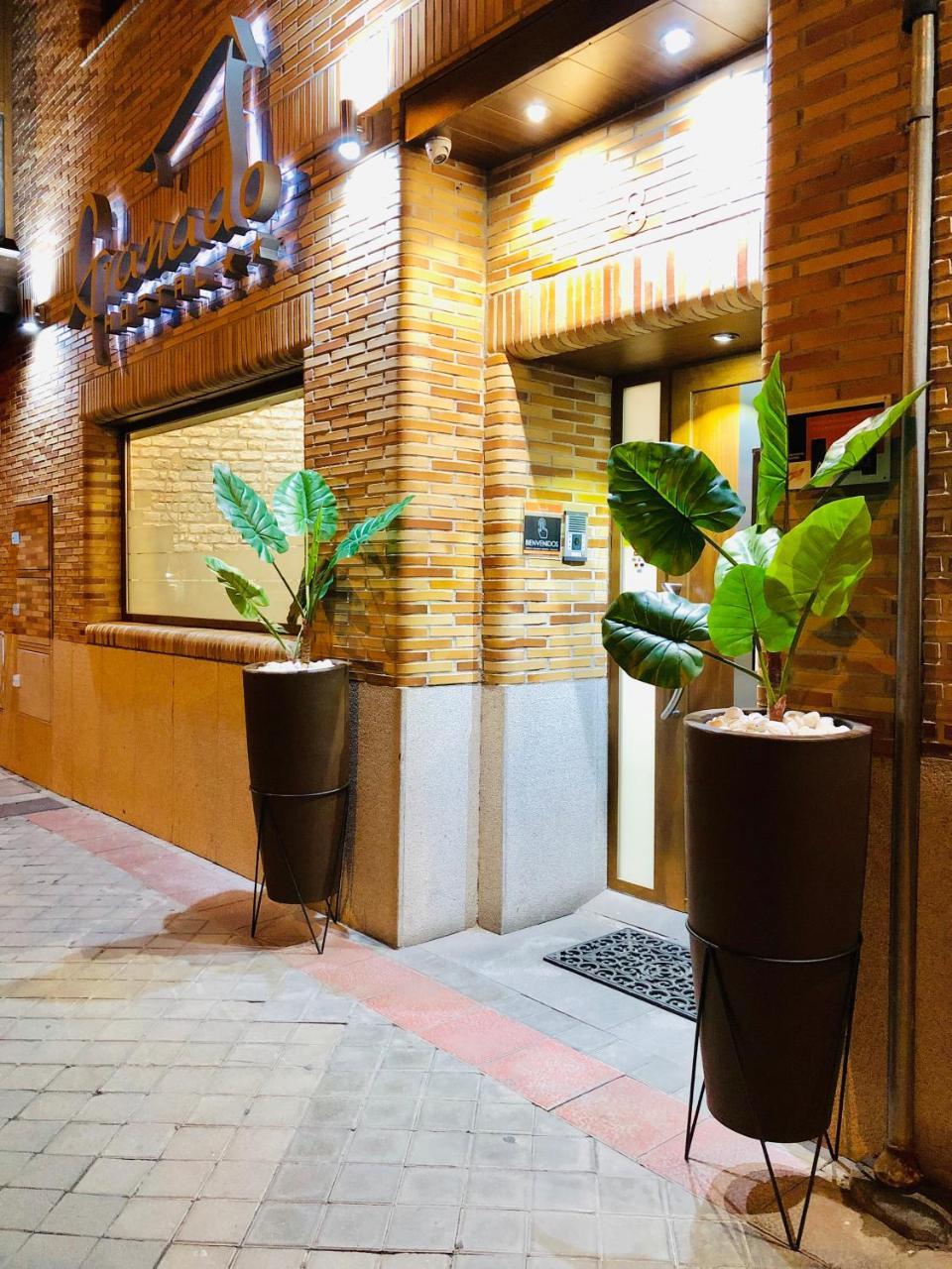 Hostal Granado Μαδρίτη Εξωτερικό φωτογραφία